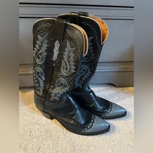 Lucchese
